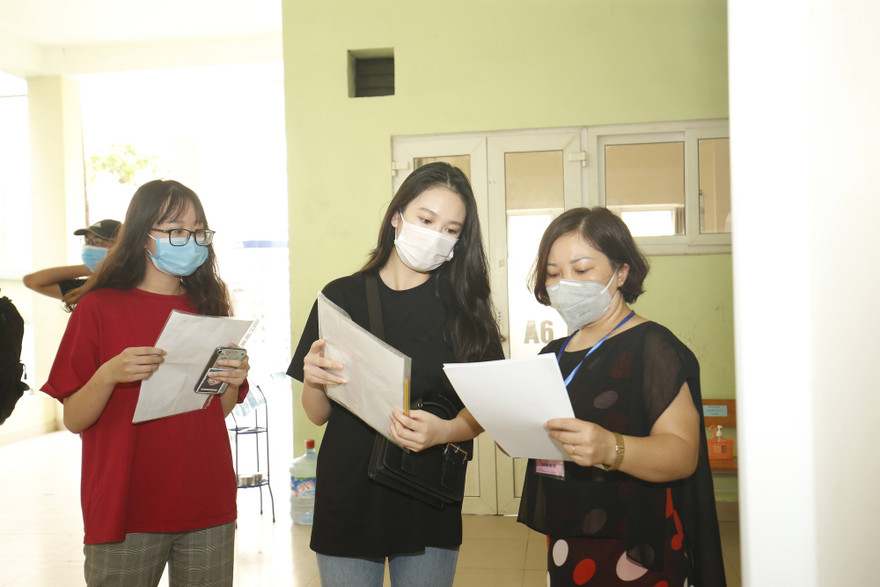 Điểm chuẩn ĐH Thủy lợi, ĐH Luật Hà Nội