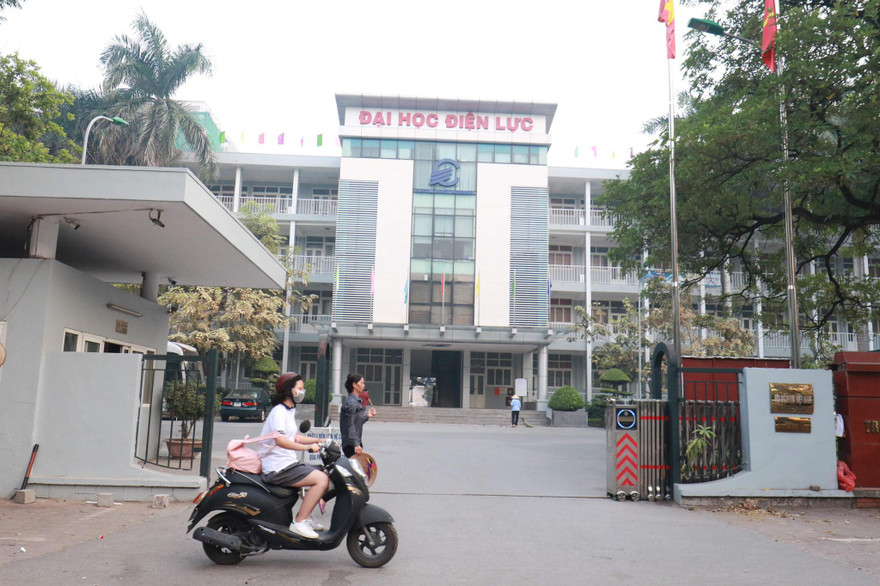 Có tình trạng thu tiền 'chống trượt' tại trường đại học Điện lực