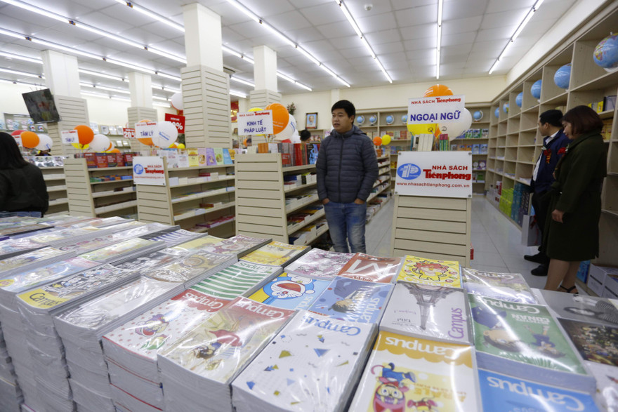 Bộ Giáo dục không biên soạn sách giáo khoa: 16 triệu USD giao Chính phủ quản lý