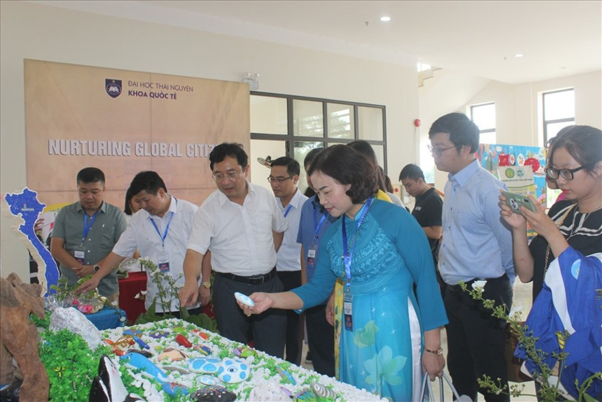 Khởi nghiệp trên thủ đô kháng chiến 