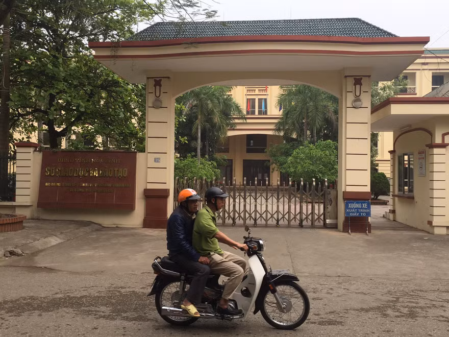 Vụ việc gian lận thi cử tại Hòa Bình cho đến giờ vẫn còn nhiều ẩn số