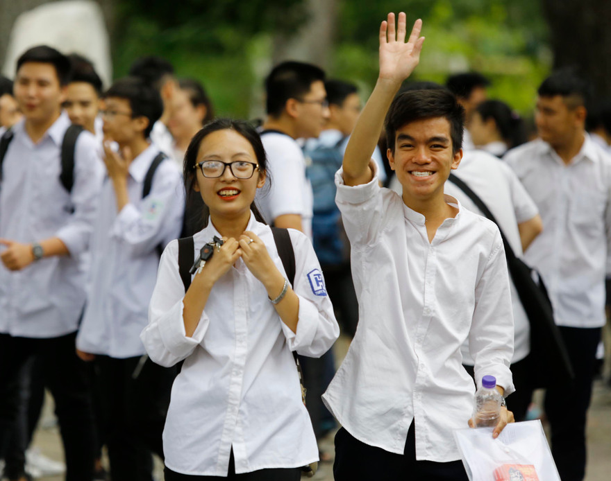 Còn thi '2 trong 1', sai phạm như Hà Giang, Sơn La... vẫn xảy ra? 