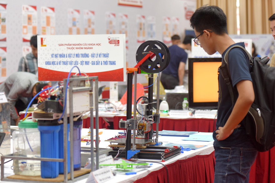 ĐH nghiên cứu phải có tỷ trọng nguồn thu từ khoa học chiếm 25%