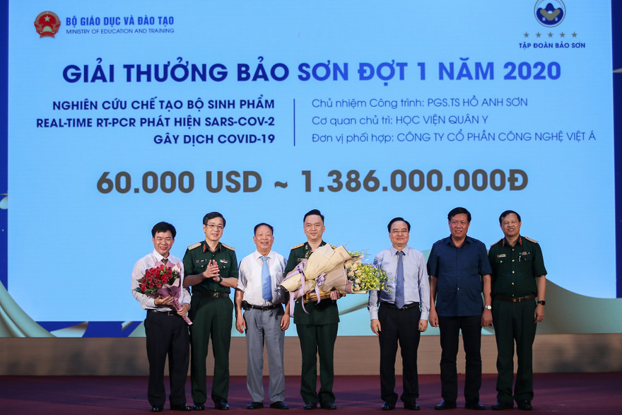 Vinh danh hai công trình khoa học có tính ứng dụng cao