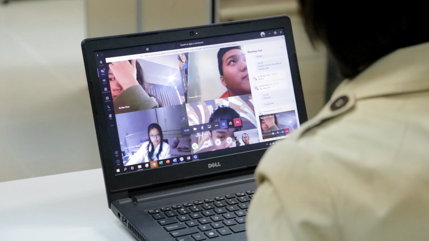 Trường ngoài công lập được thỏa thuận với phụ huynh tiền học online