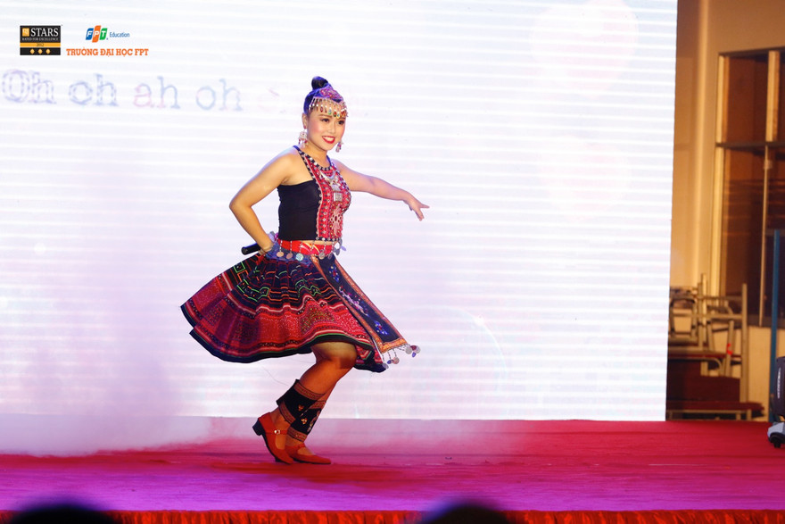 Thí sinh dự thi những năm vừa qua