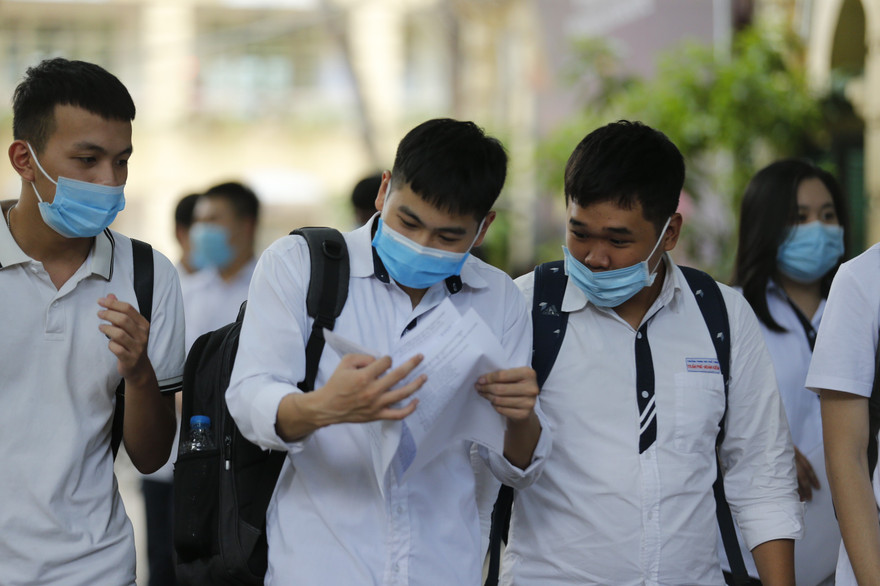 Xét tuyển bổ sung: Điểm chuẩn không thấp hơn đợt 1