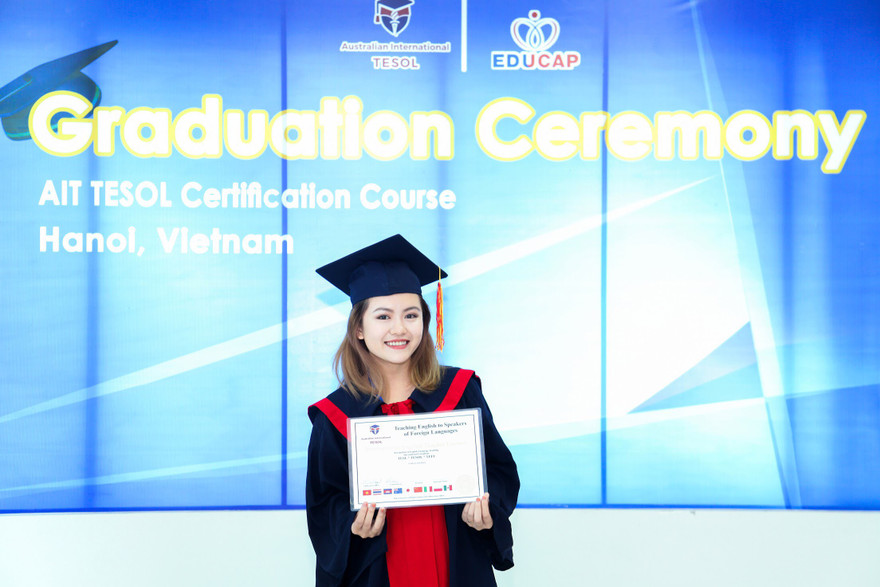 Gin Anh nhận chứng chỉ TESOL