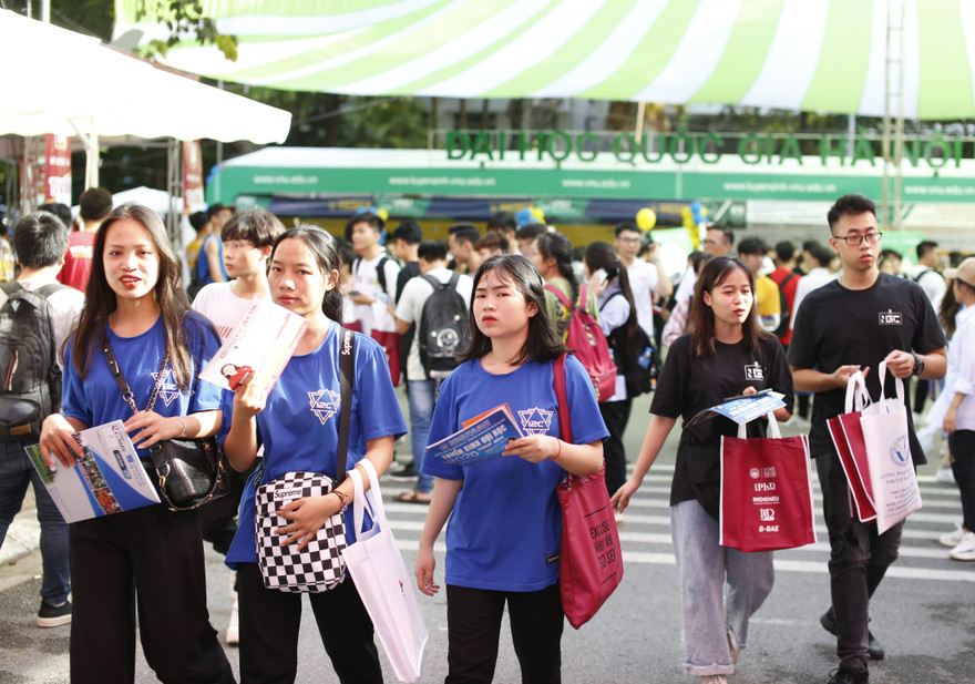 Bất ngờ bảng xếp hạng Đại học khu vực châu Á của QS: Việt Nam tụt hạng