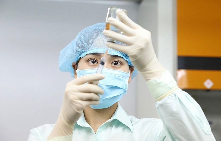 Việt Nam sắp nhận 30 triệu liều vắc-xin COVID-19 nhập khẩu