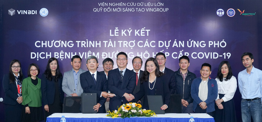 Tập đoàn Vingroup ký kết tài trợ dự án nghiên cứu ứng phó nhanh với COVID-19 với Công ty TNHH Một Thành viên Vắc-xin và Sinh phẩm số 1 (Vabiotech)