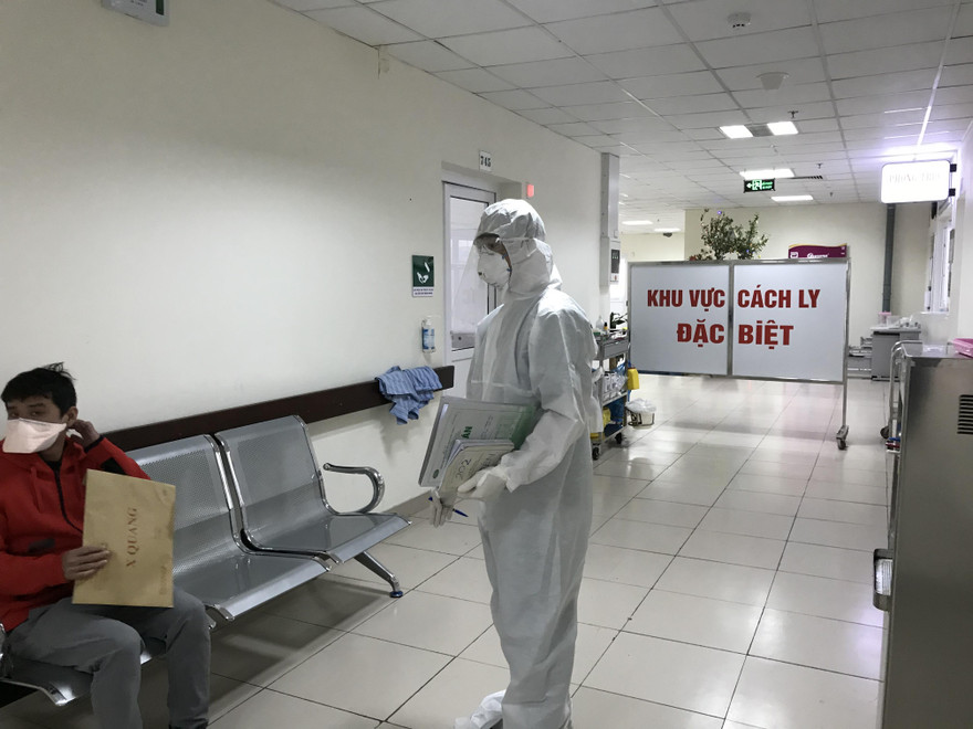 Khu vực cách ly đặc biệt tại BV Bệnh Nhiệt đới T.Ư. Ảnh: Thái Hà