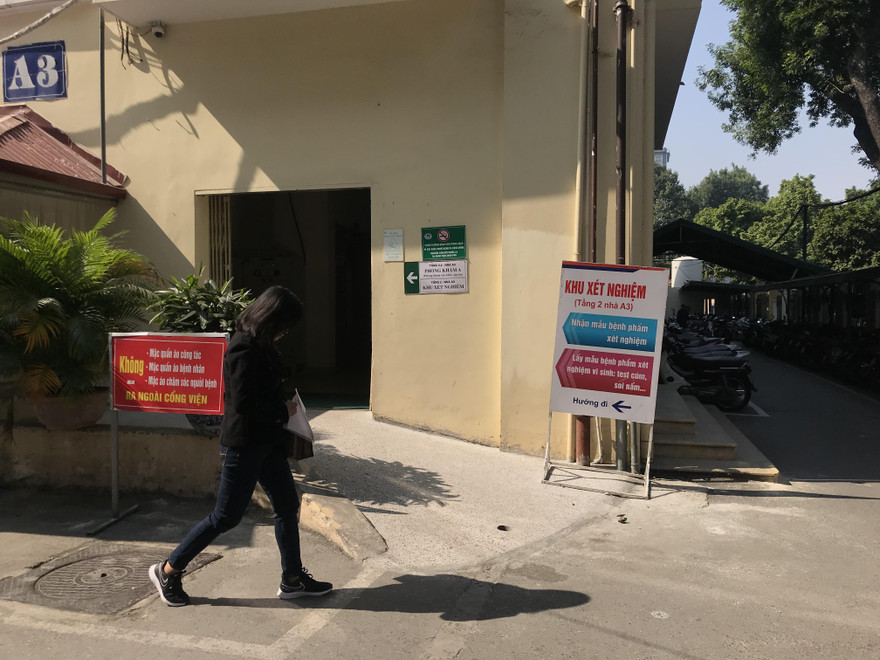 Khoa Vi sinh y học có 3 nhân viên bị đình chỉ vì gian dối