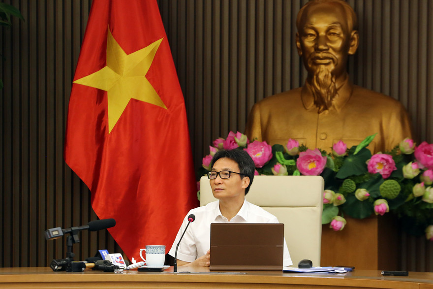 Phó Thủ tướng Vũ Đức Đam chủ trì cuộc họp