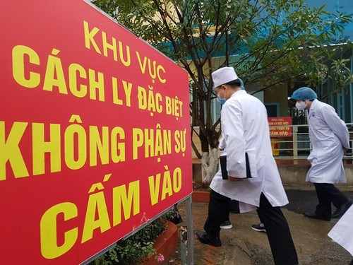 Thêm một chuyên gia mắc COVID-19, Việt Nam hiện cách ly hơn 11 nghìn người