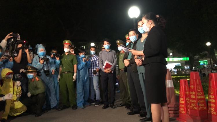 14 ngày cách ly, Bệnh viện Bạch Mai tiếp nhận bao nhiêu ca bệnh nặng?