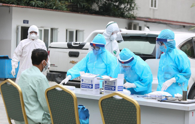 Nam phi công người Anh có hệ miễn dịch dữ dội, Bộ Y tế đặt thuốc từ nước ngoài về điều trị