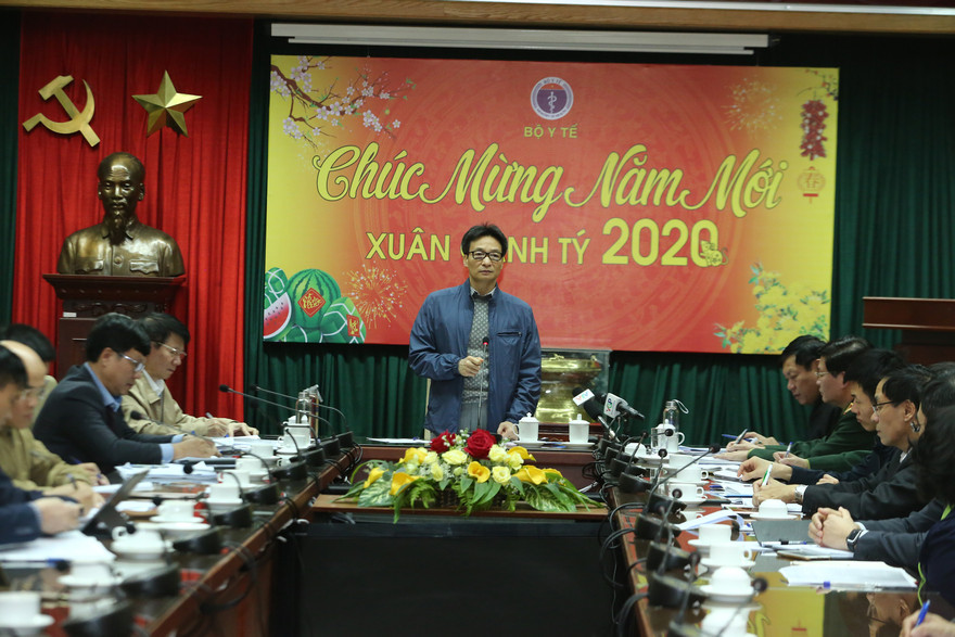 Phó Thủ tướng Vũ Đức Đam chỉ đạo tai cuộc họp chiều 28/1