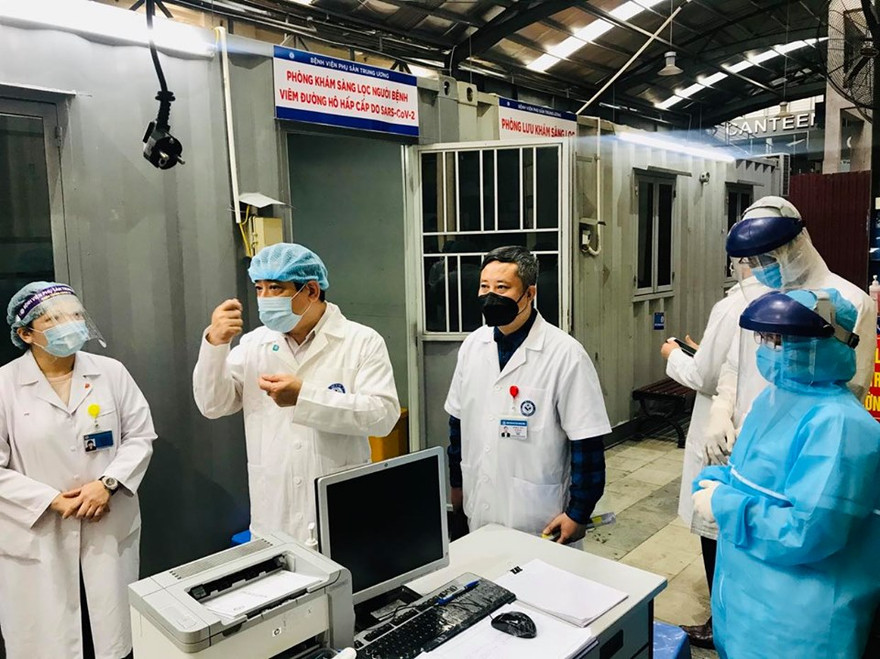 Cử đội cơ động phản ứng nhanh BV Trung ương Huế hỗ trợ Quảng Ngãi điều trị COVID-19