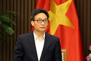 Phó Thủ tướng Vũ Đức Đam chủ trì cuộc họp