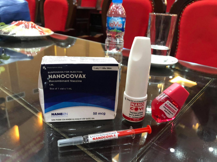 Việt Nam sẽ có vắc-xin ngừa COVID-19 dạng nhỏ mắt và xịt mũi 