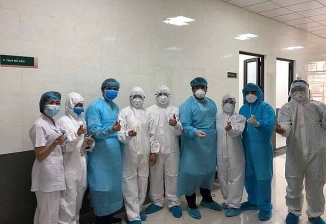 Nhân viên y tế BV Bạch Mai