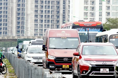 Những lưu ý trước khi tự lái ô tô về quê đón Tết, du xuân