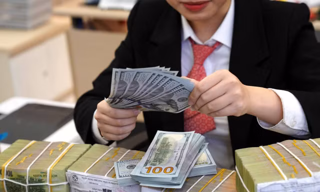  Bất ngờ lượng kiều hối chuyển về TPHCM 