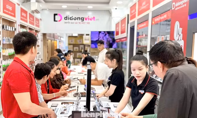 Thị trường Tết 2026: Dồn dập khuyến mãi