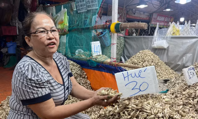 Kiệu Tết được mùa, rớt giá sâu