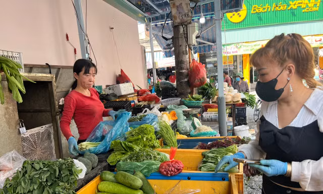 Tín hiệu bất ngờ hàng hóa thiết yếu sau Tết Dương lịch
