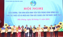 Bắc Giang tôn vinh điển hình tiên tiến đồng bào dân tộc thiểu số.