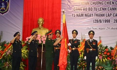 Cảnh sát biển đón nhận Huân chương Chiến công hạng nhất