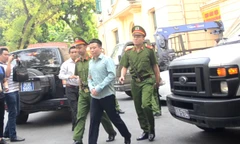 An ninh nghiêm ngặt tại phiên tòa xét xử đại án Ocean Bank