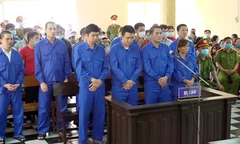 Tổ chức lắc tài xỉu, 36 bị cáo chia nhau 71 năm tù