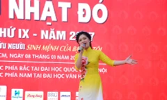 Ca sỹ Ngọc Thúy: 'Chủ nhật Đỏ là ngày hội đậm chất trẻ'