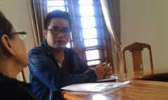 Bà L. đang làm việc với CQĐT. Bà cho biết sợ con cái biết mình tham gia đường dây đa cấp sẽ từ mặt.