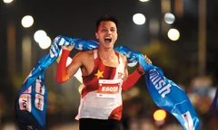 Đỗ Quốc Luật bền bỉ trên hành trình tại Tiền Phong Marathon 