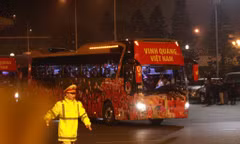 Các nhà vô địch SEA Games về đến Hà Nội