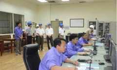 Điều hành sản xuất tại nhà máy Nhiệt điện Cao Ngạn, tỉnh Thái Nguyên.