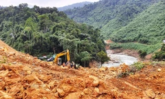 Nối lại hoạt động tìm kiếm, cứu hộ cứu nạn tại Rào Trăng 3.