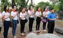 Người đẹp Hạ Long thăm Khu Di tích lịch sử Bạch Đằng 