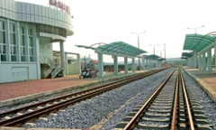 Ga Hạ Long, ga đạt tiêu chuẩn quốc tế nhưng…