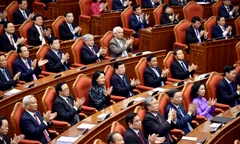 Bế mạc Hội nghị T.Ư 7 (ảnh N.B)