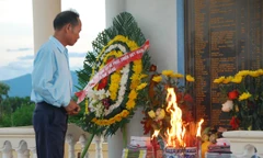 Ông Lê Kim Dĩ ở Nghĩa trang miền Nam