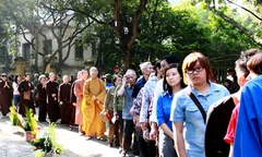 Sự trỗi dậy của người trẻ và thức tỉnh công bộc