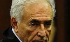 Strauss-Kahn: Sarkozy chỉ đạo vụ 'cô hầu phòng'