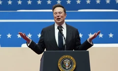 Tỷ phú Elon Musk phát biểu tại sự kiện nhậm chức của Tổng thống Trump ngày 20/1. (Ảnh: AP)