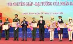 Trao giải Cuộc thi tìm hiểu về Đại tướng Võ Nguyên Giáp với chủ đề: "Võ Nguyên Giáp - Đại tướng của Nhân dân".