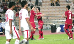 Thái Lan liên tục vươn lên dẫn trước